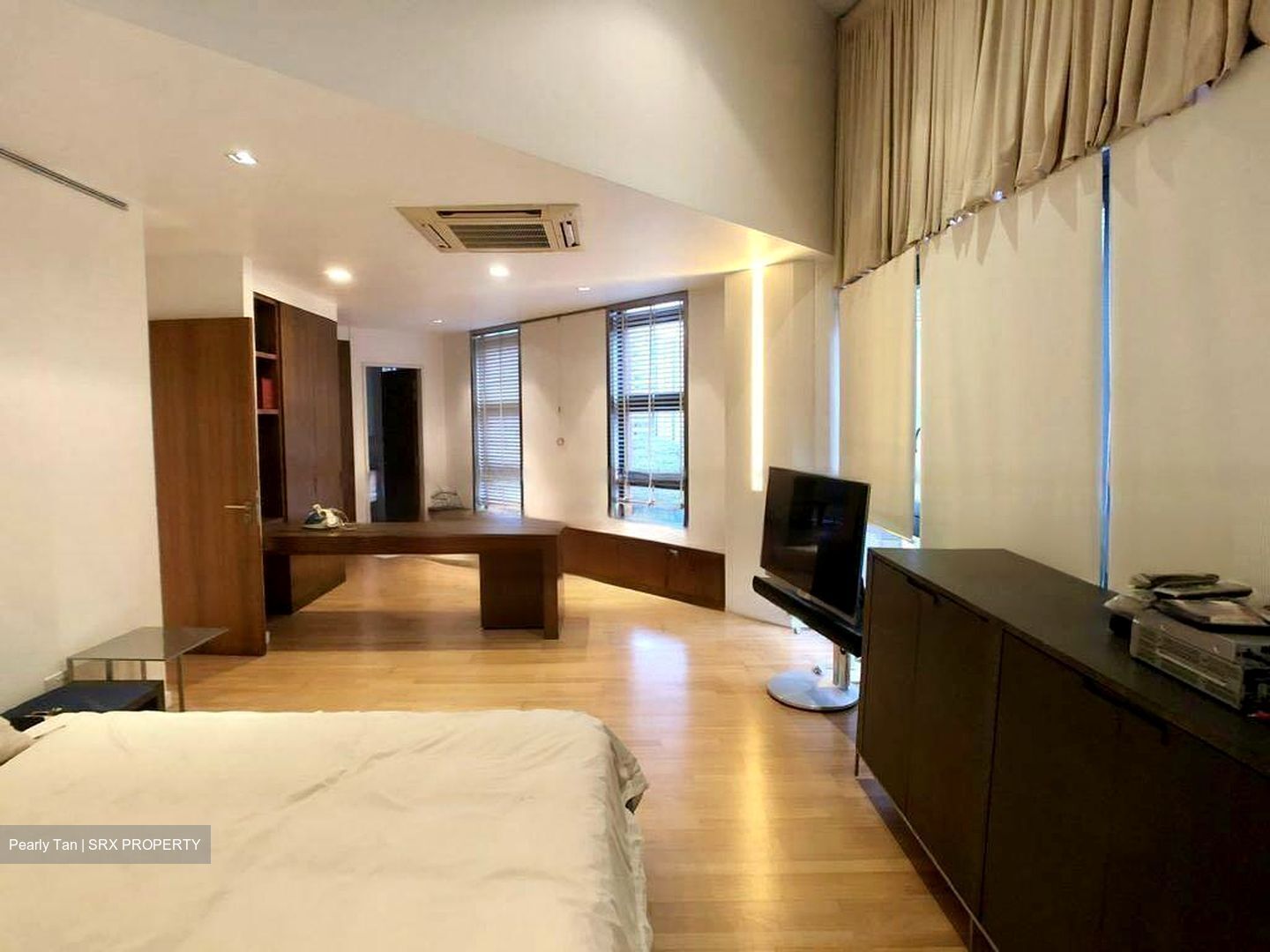 Grange Road (D10), Condominium #519183491